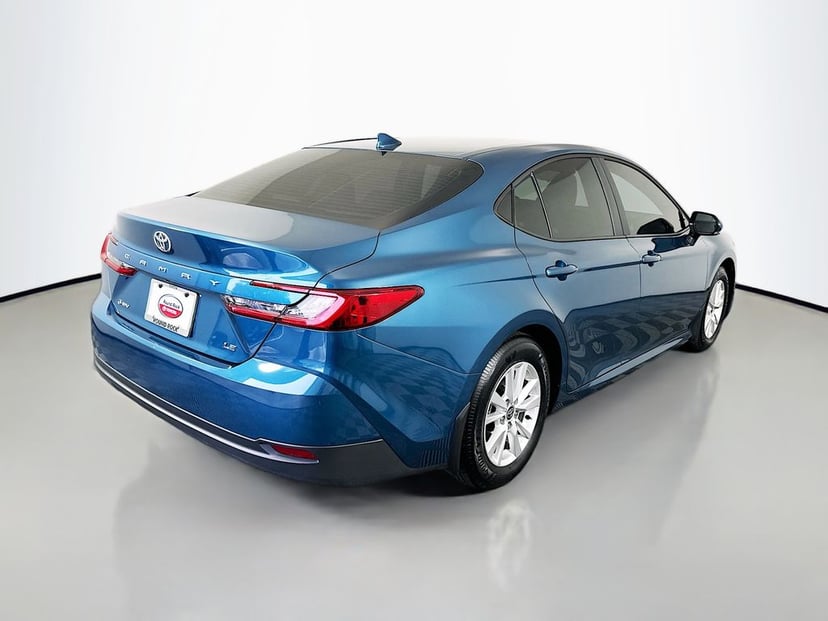 2026 Toyota Camry - Image 3