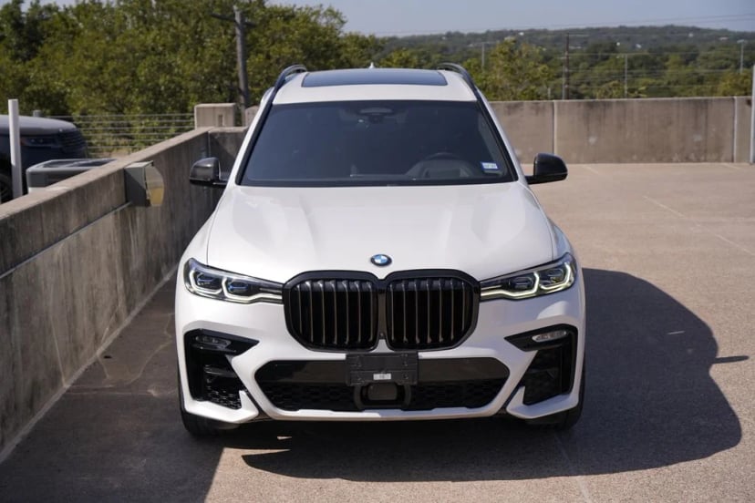 2022 BMW X7 - Image 3