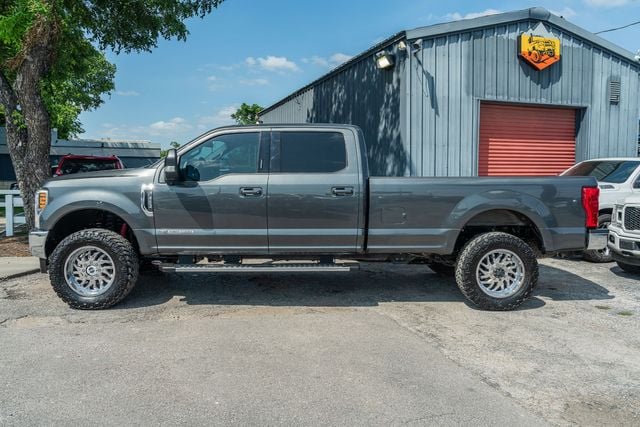 2018 Ford F-350 - Image 2
