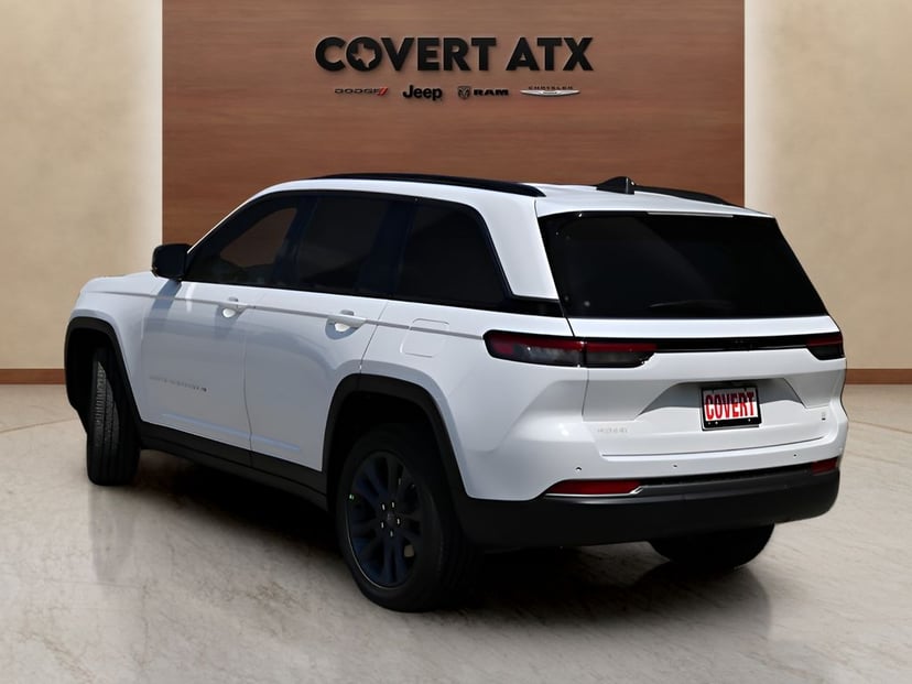 2026 Jeep Grand Cherokee - Image 3