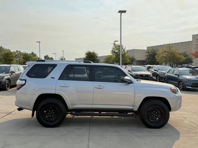 2023 Toyota 4runner - Image 2