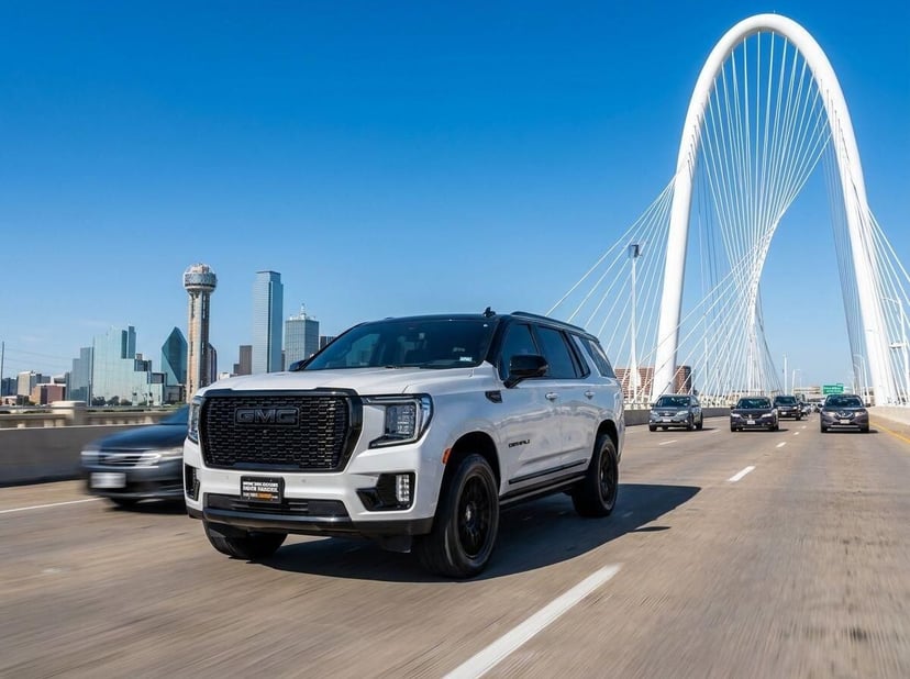 2023 GMC Yukon - Image 2