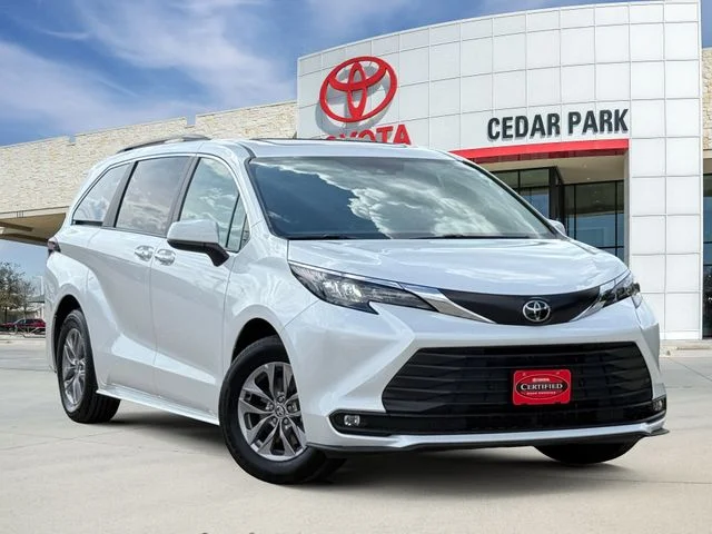 2026 Toyota Sienna - Image 1