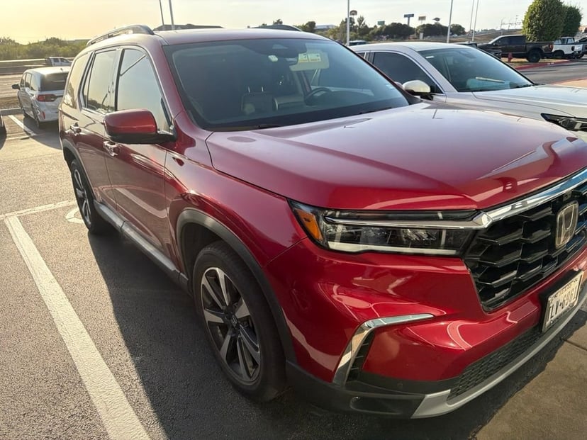 2023 Honda Pilot - Image 1