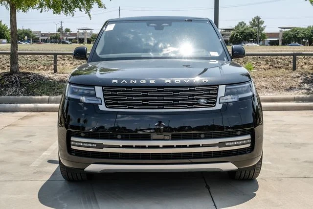 2026 Land Rover Range Rover - Image 3