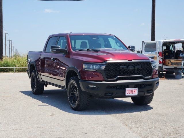 2025 Ram 1500 - Image 2