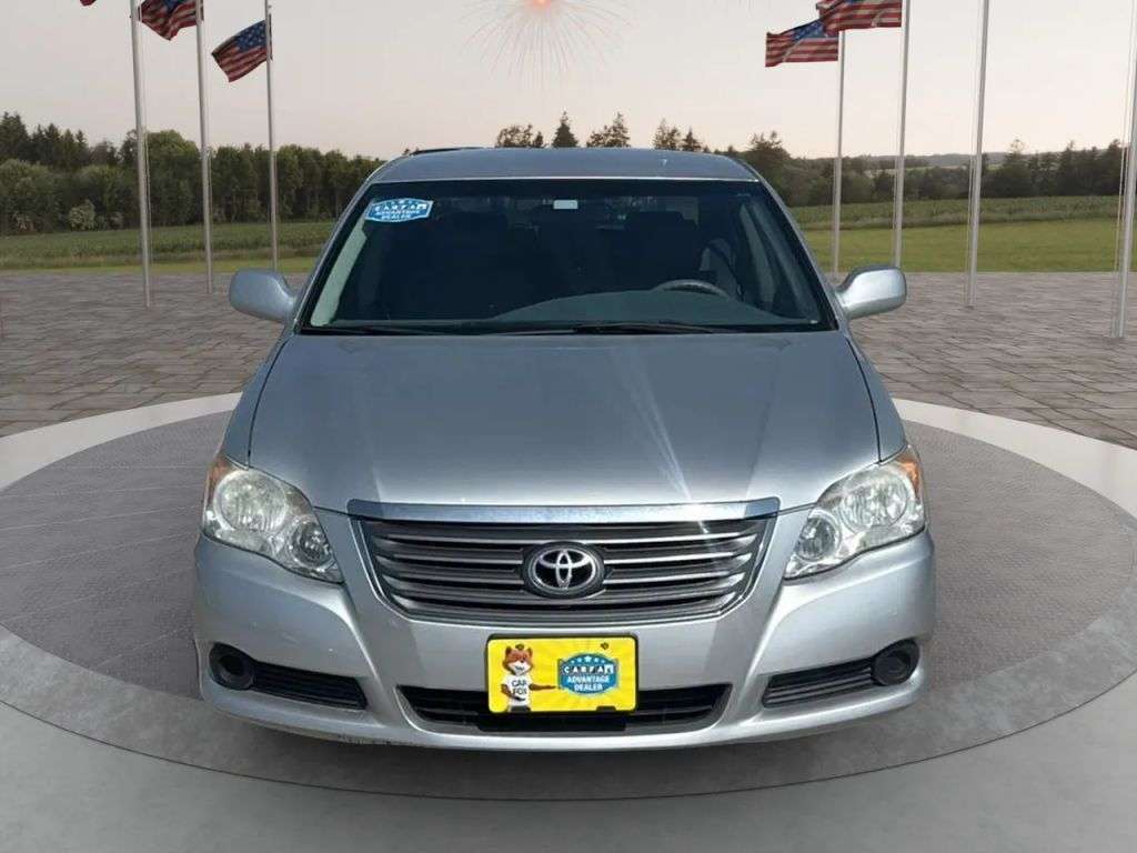 2008 Toyota Avalon - Image 1