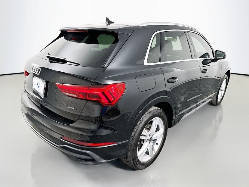 2024 Audi Q3 - Image 3