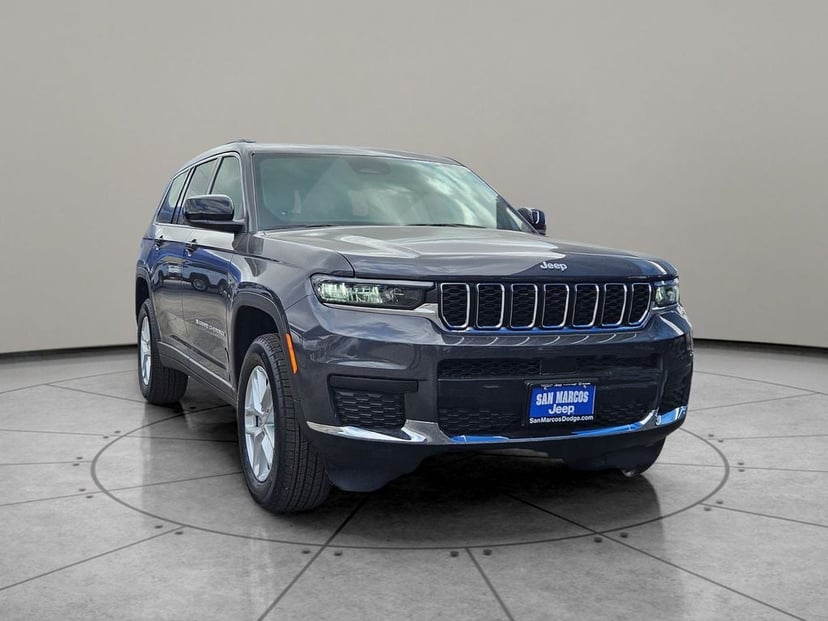 2026 Jeep Grand Cherokee - Image 2
