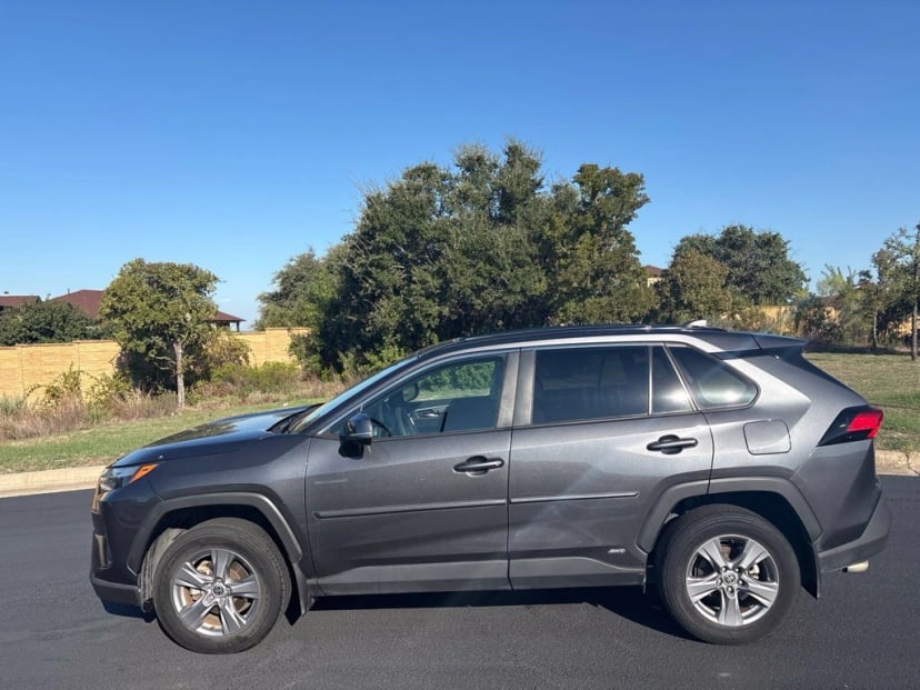 2022 Toyota RAV4 Hybrid - Image 1