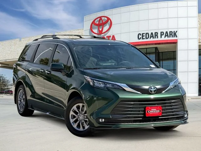 2026 Toyota Sienna - Image 1