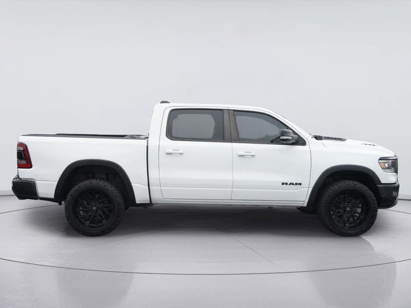 2020 RAM 1500 - Image 2