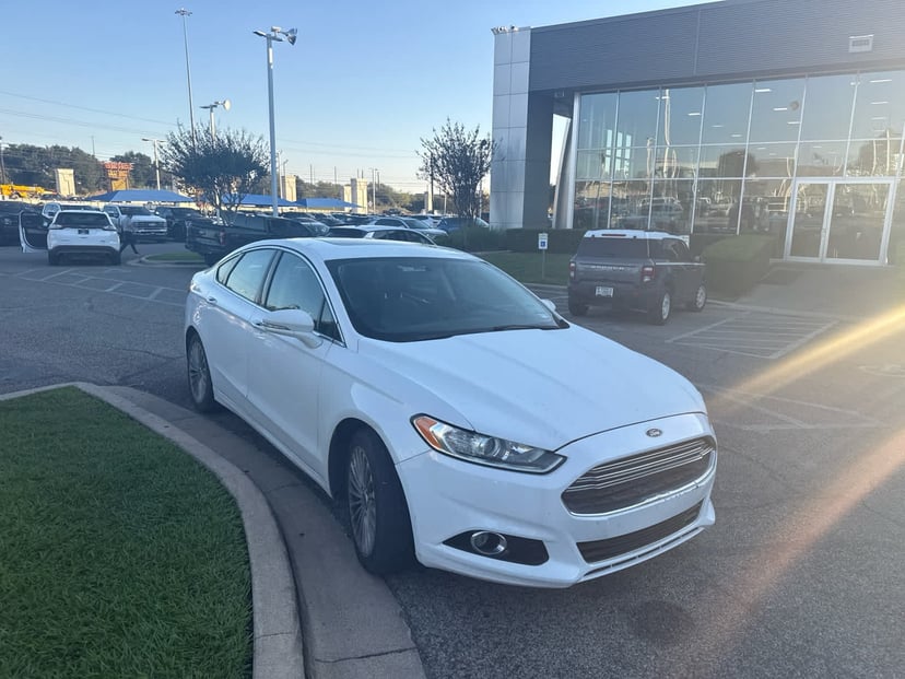 2016 Ford Fusion - Image 1