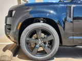 2025 Land Rover Defender - Preview 6