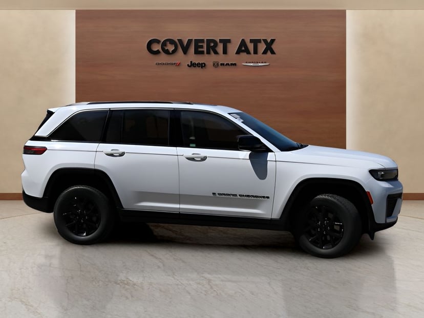 2026 Jeep Grand Cherokee Altitude - Image 2
