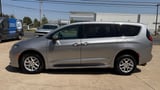 2017 Chrysler Pacifica - Preview 3