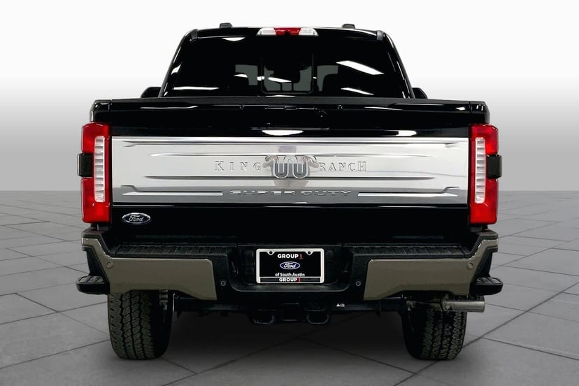 2026 Ford F-250 - Image 3
