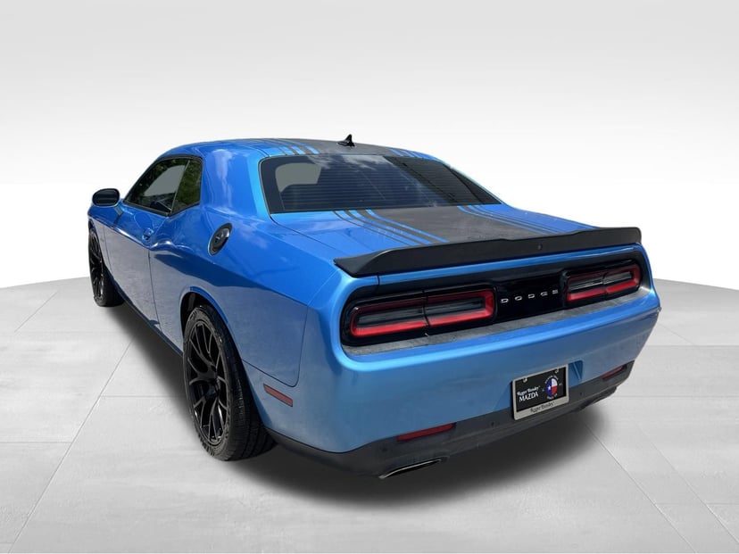 2015 Dodge Challenger - Image 2