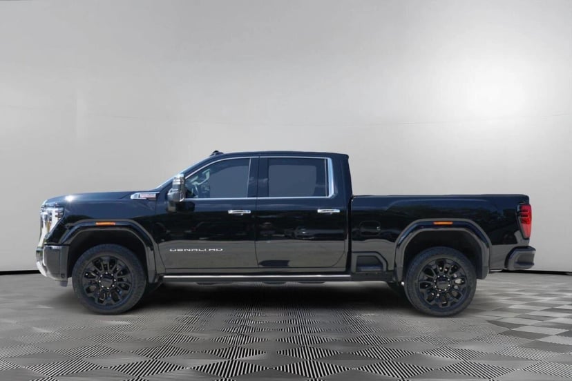 2024 GMC Sierra 2500HD - Image 1