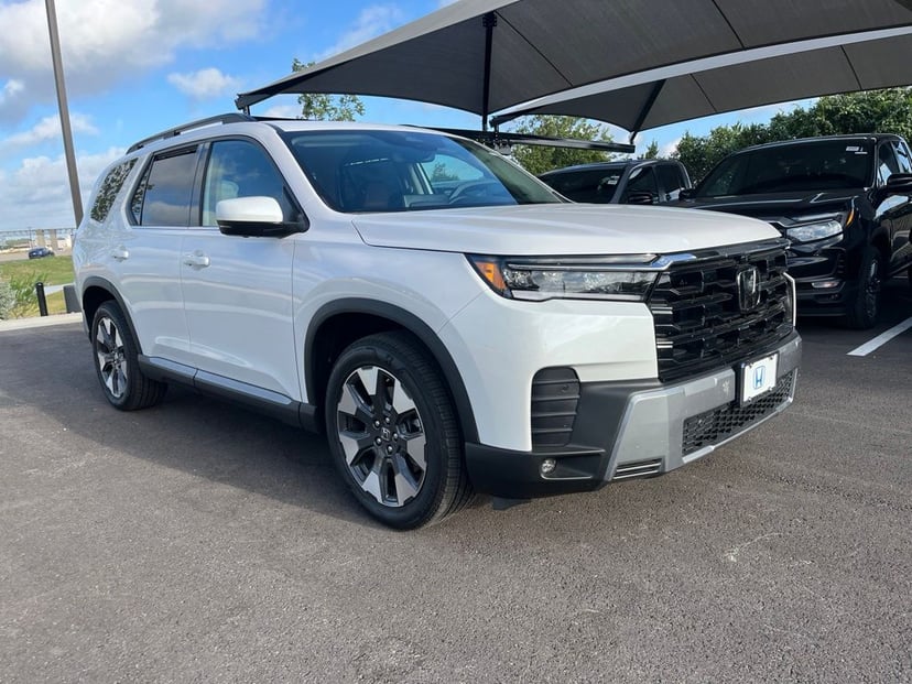 2026 Honda Pilot - Image 3