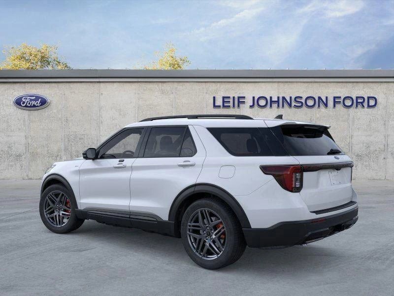 2026 Ford Explorer - Image 3