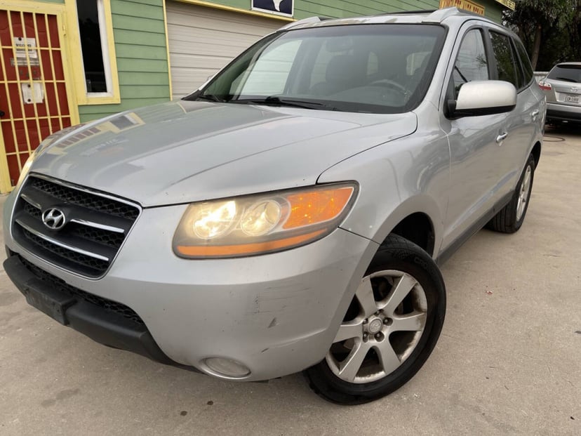 2009 Hyundai Santa Fe - Image 1