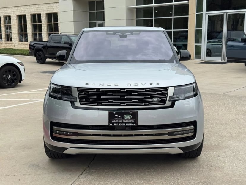2023 Land Rover Range Rover - Image 3