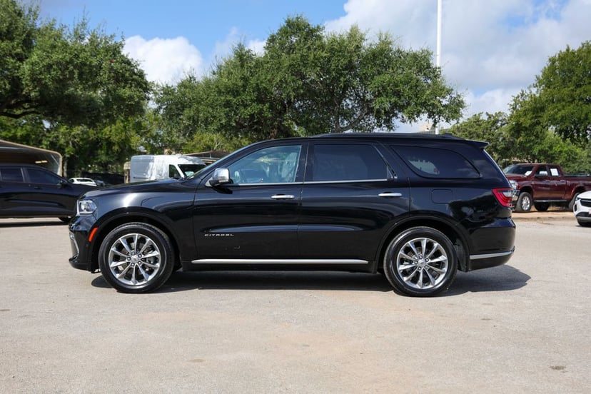 2022 Dodge Durango - Image 2