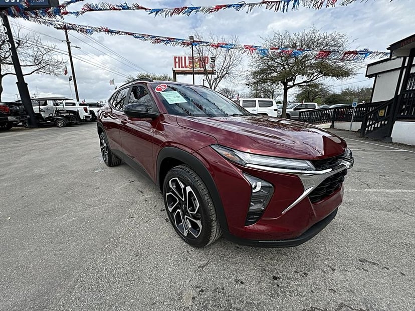 2024 Chevrolet Trax - Image 1