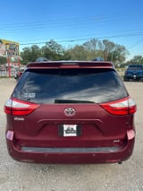 2015 Toyota Sienna - Preview 5