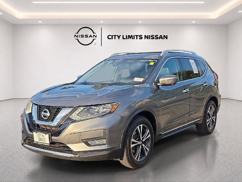2017 Nissan Rogue - Image 1