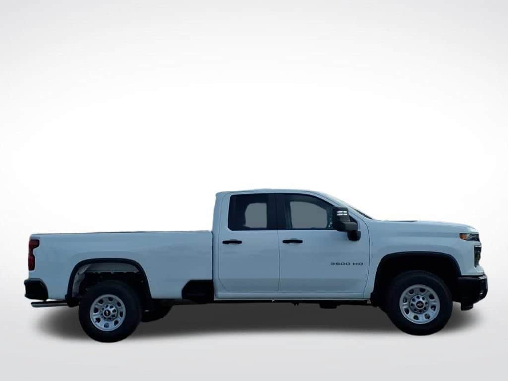 2026 Chevrolet Silverado 3500 HD - Image 2