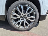 2027 GMC Acadia - Preview 12