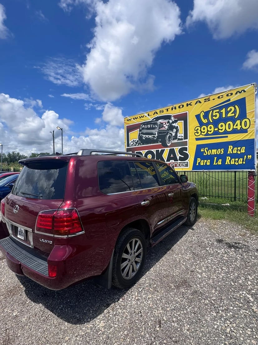 2009 Lexus LX - Image 2