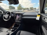 2026 Volvo XC40 - Preview 9