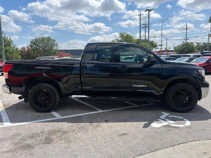 2013 Toyota Tundra - Image 2