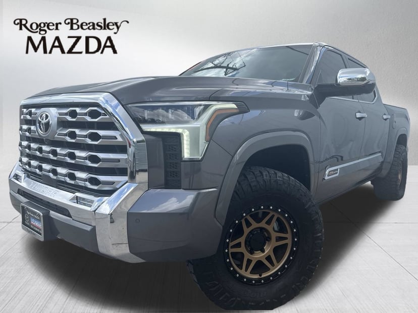 2023 Toyota Tundra - Image 1