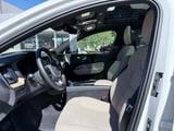 2026 Volvo XC60 - Preview 13