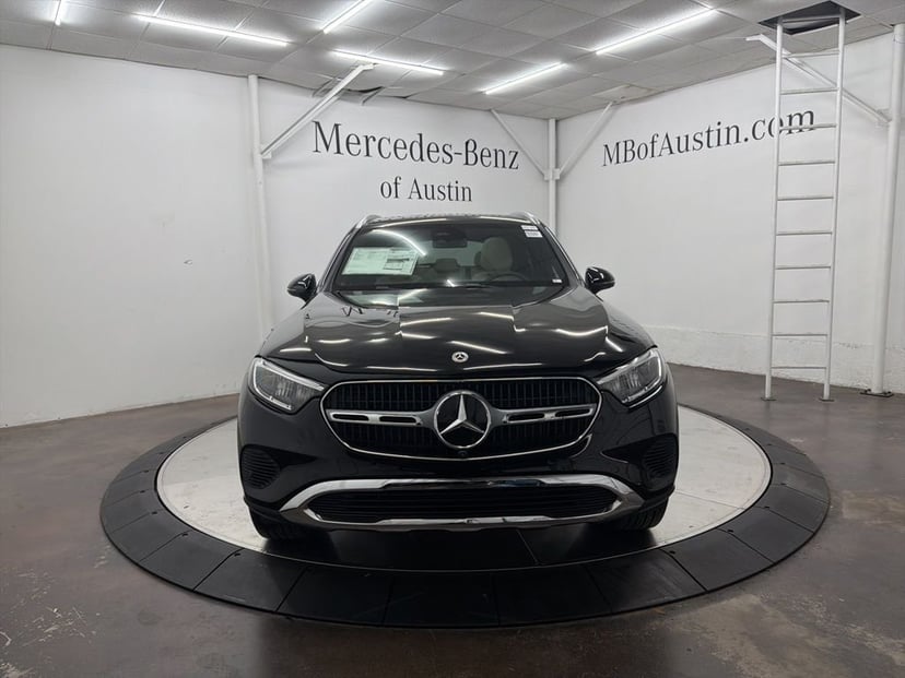 2026 Mercedes-Benz GLC - Image 2