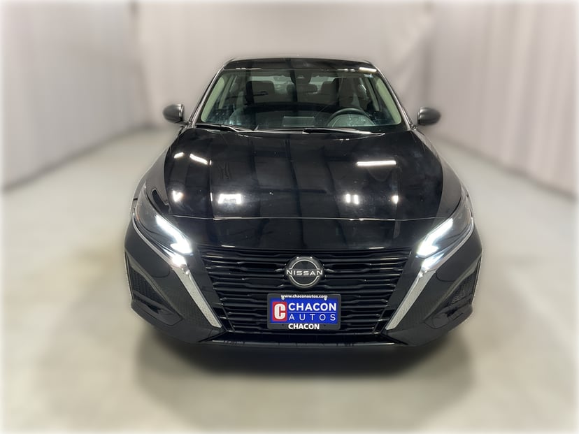 2025 Nissan Altima - Image 3