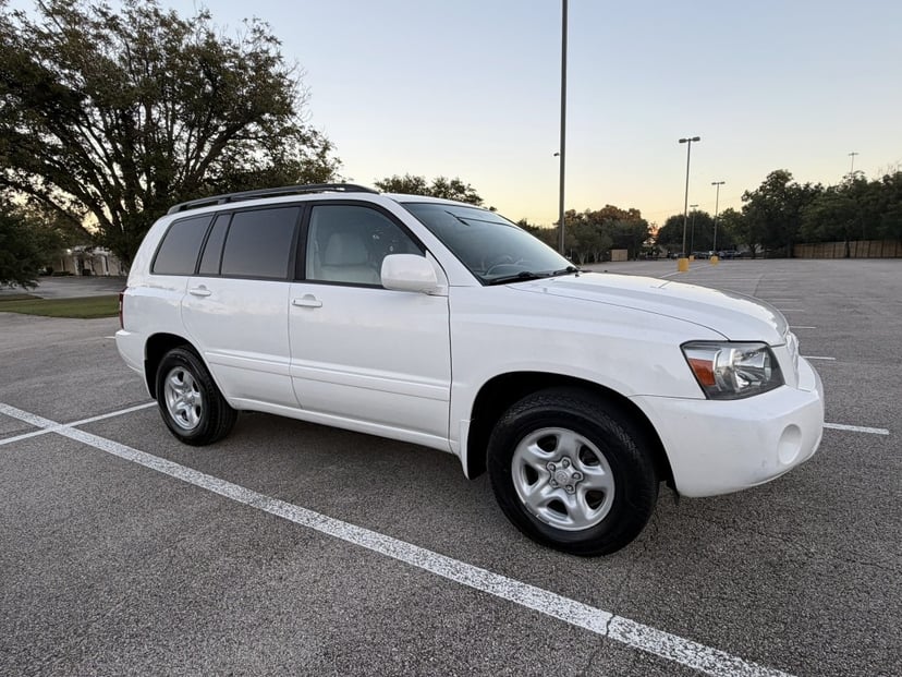 2005 Toyota Highlander - Image 1