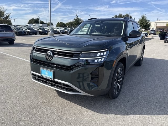2027 Volkswagen Atlas - Image 1