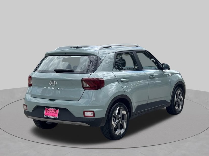 2025 Hyundai Venue - Image 3