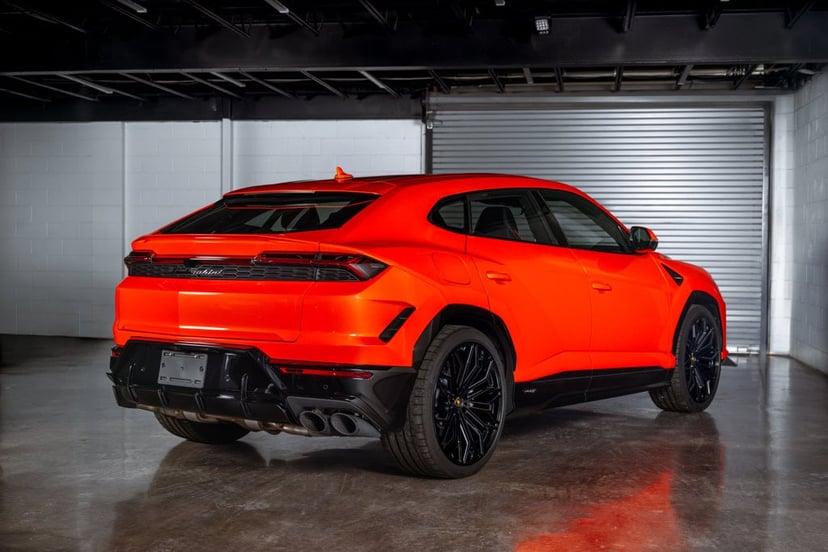 2025 Lamborghini Urus - Image 1