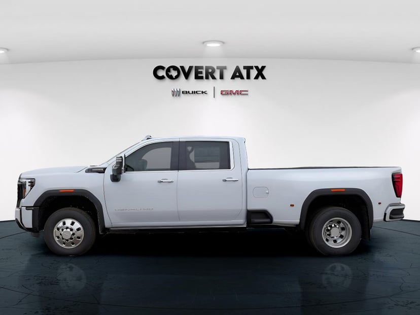 2026 GMC Sierra - Image 2