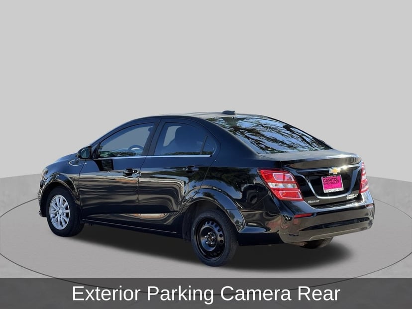 2017 Chevrolet sonic - Image 2