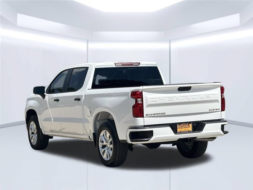 2026 Chevrolet Silverado 1500 - Image 1