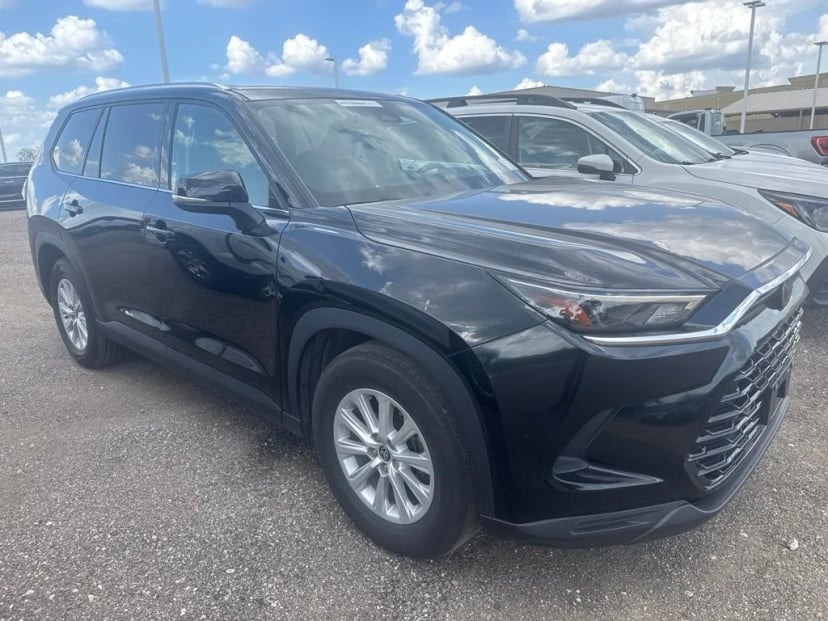 2025 Toyota Grand Highlander - Image 1