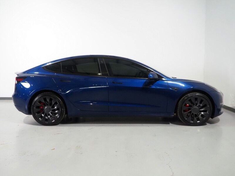 2023 Tesla Model 3 Performance AWD - Image 2