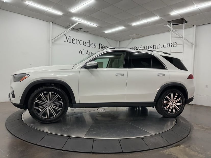 2026 Mercedes-Benz GLE - Image 2